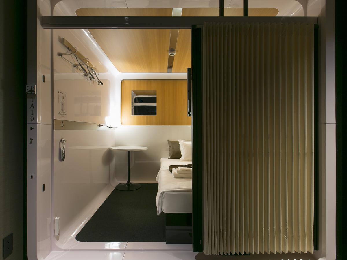 First Cabin Nishiazabu Tokyo prefektur Exteriör bild