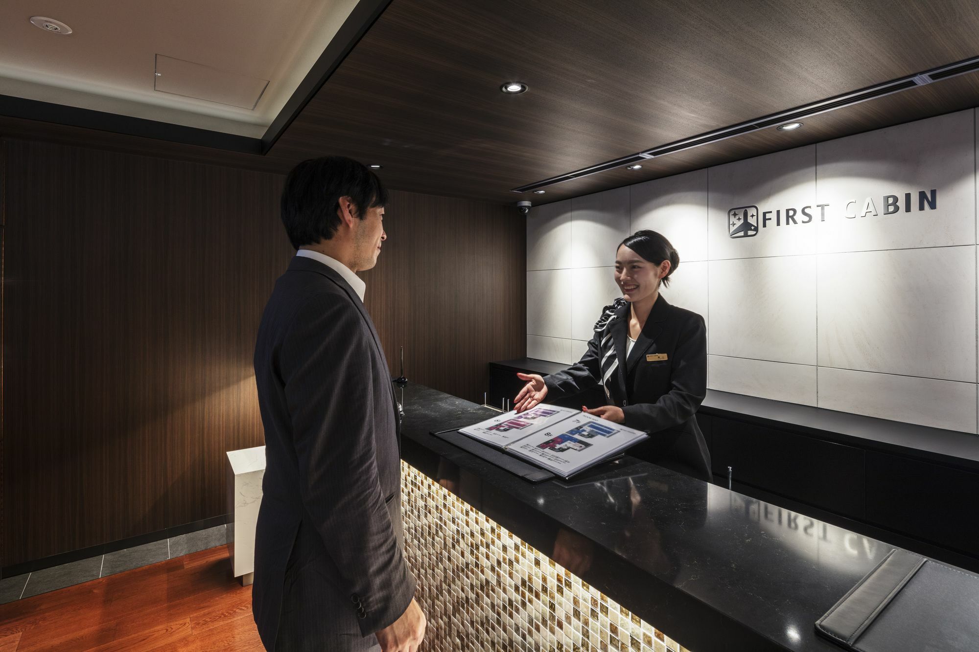 First Cabin Nishiazabu Tokyo prefektur Exteriör bild